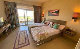 Byoum Lake Side Hotel Room, Tunis Village, Fayoum